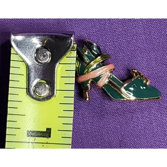 Vintage Kenneth J Lane Signed Shoe Charm Pink & Green Enamel On Gold Tone Metal - Picture 9 of 9